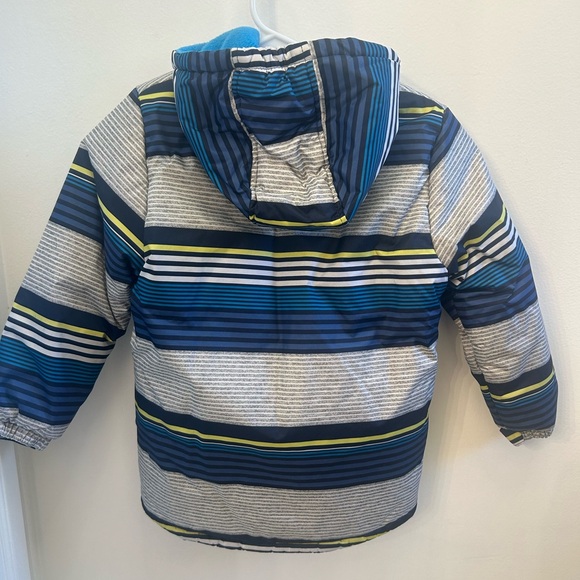 Snow jacket - Picture 4 of 5